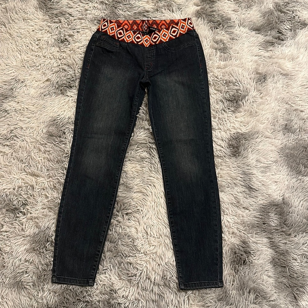 Dark blue women jeans,👖 size L
Low rise ,stretch